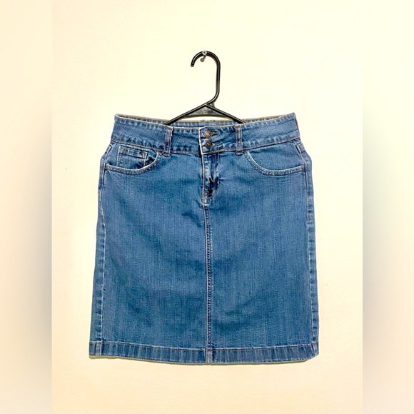 Old Navy Dresses & Skirts - Old Navy Denim Skirt 90s Y2K Fashion High Rise Crosstown Pencil Straight Blue 4